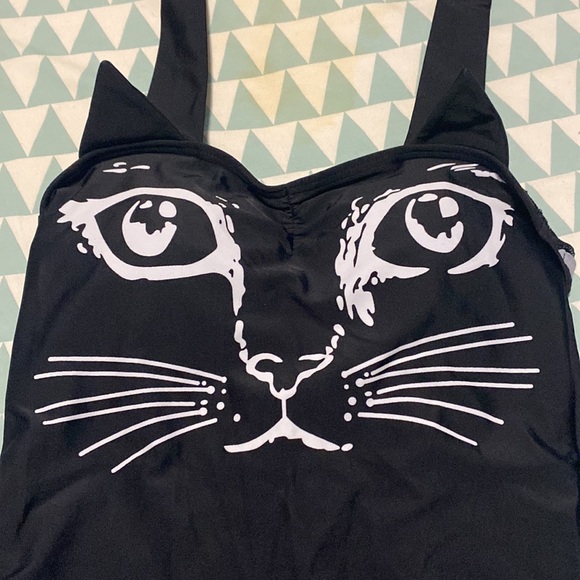 Swimming suit size :S. Beautiful design MeoW - Picture 2 of 7